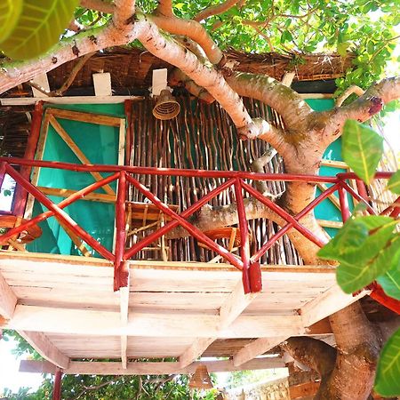 Diani Hostel Diani Beach Exterior photo