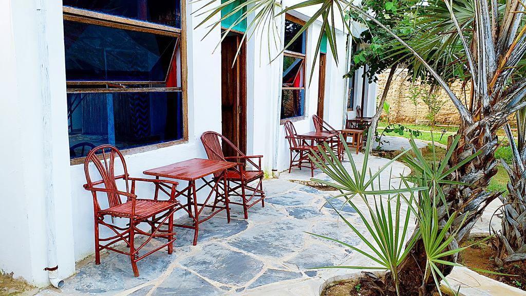 Diani Hostel Diani Beach Exterior photo